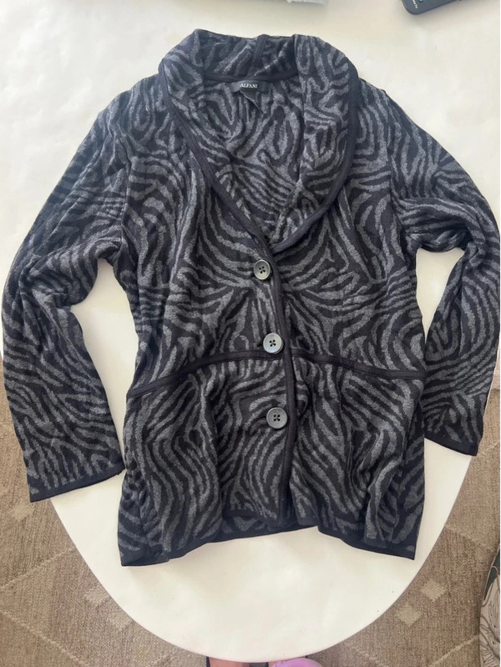 Alfani animal tiger print y2k 90s button cardigan sweater M